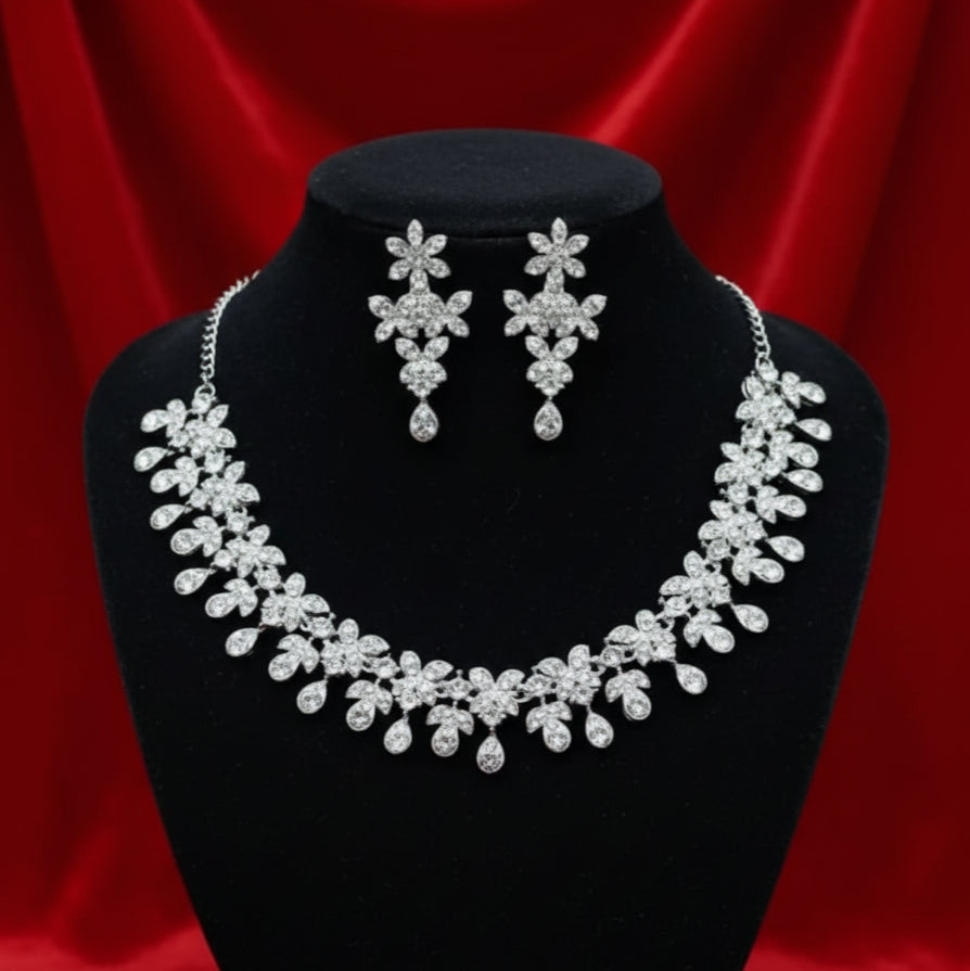 Dazzling Floral & Teardrop White Stone Necklace Set